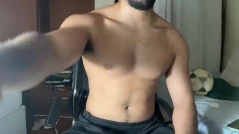 hunglatinnerd online show from 04-07-26, 02:23