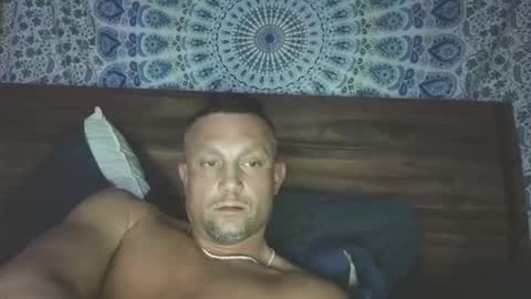 Snapshot of hunglikeray2286 chatting on 03-29-26, 07:08 hunglikeray2286 online show from 03-29-26, 07:08