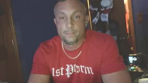 Snapshot of hunglikeray2286 chatting on 04-11-26, 05:01 hunglikeray2286 online show from 04-11-26, 05:01