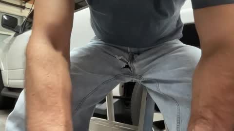 HungRowdyCowboy online show from 05-31-26, 07:37
