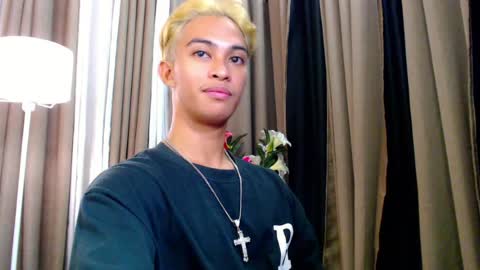 Snapshot of hunk_edward chatting on 06-12-26, 01:21 hunk_edward online show from 06-12-26, 01:21