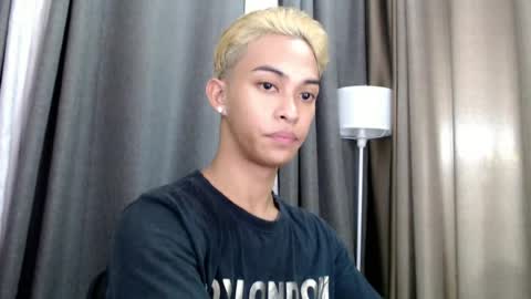 Snapshot of hunk_edward chatting on 06-18-26, 11:25 hunk_edward online show from 06-18-26, 11:25