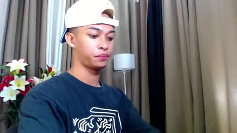 Snapshot of hunk_edward chatting on 06-24-26, 08:57 hunk_edward online show from 06-24-26, 08:57