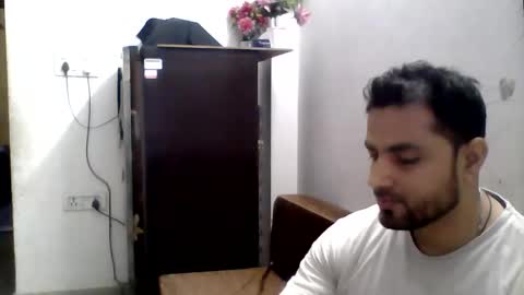 hunkster102 online show from 03-20-26, 04:45