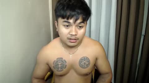 Snapshot of hunkyzeus chatting on 06-06-26, 01:38 hunkyzeus online show from 06-06-26, 01:38