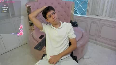 Lucas online show from 06-01-26, 09:16