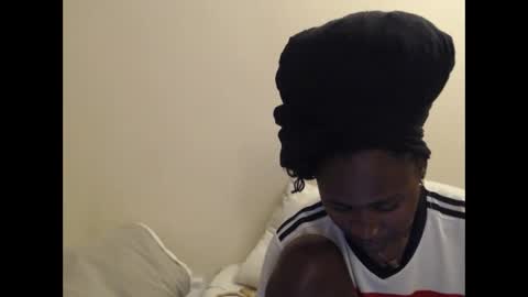 hyacinth_b online show from 06-07-26, 06:39