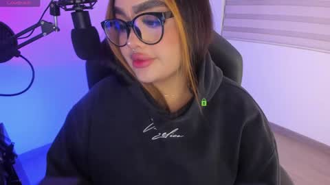 Ari online show from 04-16-26, 02:34