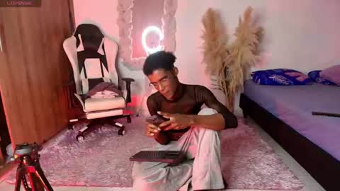 iamandrey_ online show from 06-15-26, 11:07