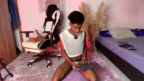 iamandrey_ online show from 07-17-26, 12:06