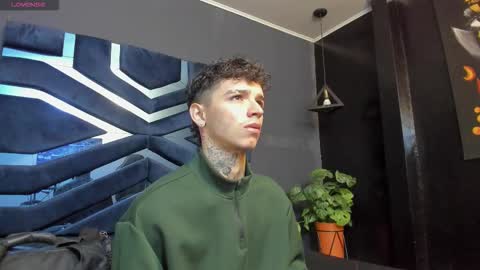 IAN CASTILLO online show from 01-13-26, 11:15