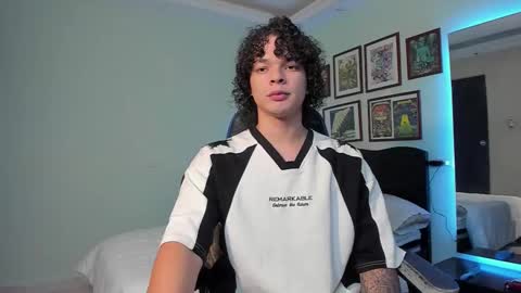 Andres online show from 03-25-26, 02:39