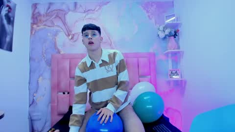 Ian  online show from 04-09-26, 11:54