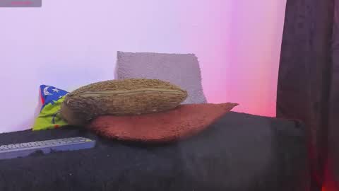 Ian Lark online show from 04-14-26, 06:03