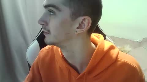 MAX online show from 02-11-25, 12:27