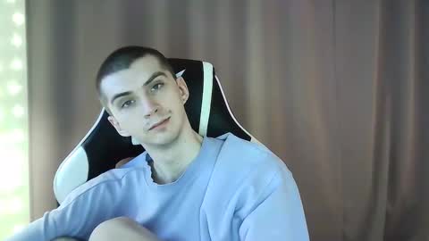 MAX online show from 02-17-25, 05:43