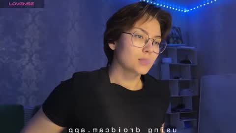 Ksenia online show from 04-12-26, 08:03