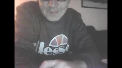 Snapshot of icemandude chatting on 01-11-25, 09:04 icemandude online show from 01-11-25, 09:04