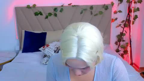 Snapshot of icexoxo chatting on 06-11-26, 12:43 Ice online show from 06-11-26, 12:43