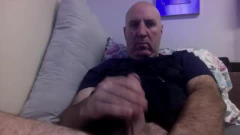 icumming online show from 05-12-26, 04:20