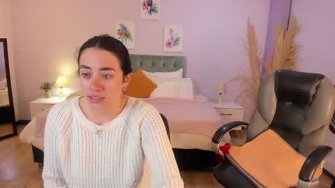 Snapshot of icysweetcam chatting on 06-10-26, 11:42 Icy online show from 06-10-26, 11:42