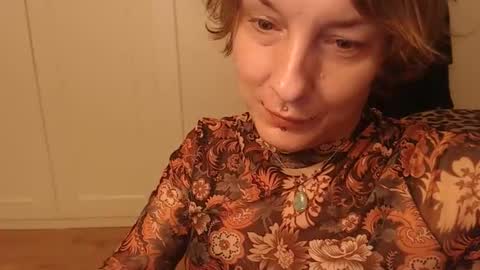 Ifk Donkeys online show from 10-18-25, 05:57