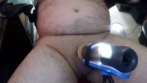 Snapshot of iggy42 chatting on 03-08-26, 06:12 iggy42 online show from 03-08-26, 06:12