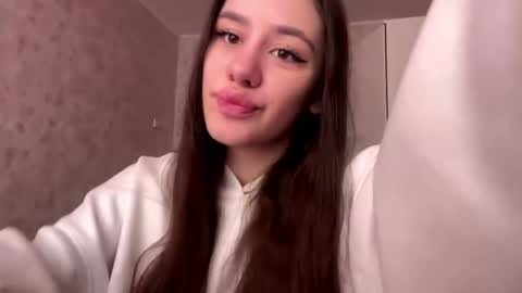 Sofy online show from 04-27-26, 05:16