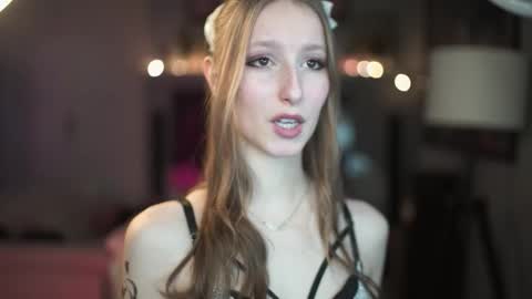 Snapshot of ihavenoideawhatowritehere chatting on 01-10-26, 06:53 ihavenoideawhatowritehere online show from 01-10-26, 06:53