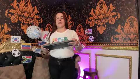 LILY online show from 06-16-26, 11:24