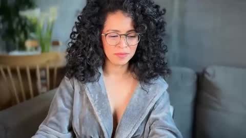 Kloe online show from 04-20-26, 10:11