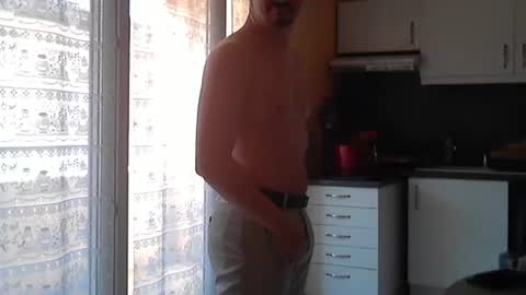 ilovecuteguy79 online show from 04-05-26, 06:43