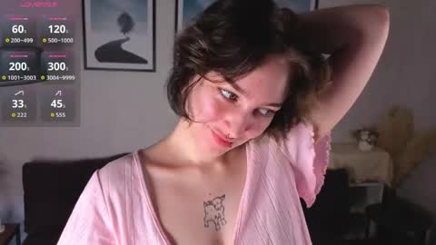 Hello everyone Im Lily online show from 06-08-26, 01:28