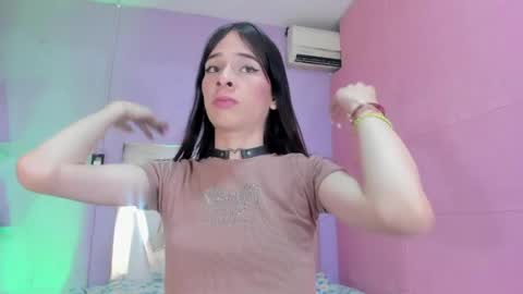 im_brittany_333 online show from 05-25-26, 07:42