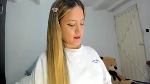Caro   online show from 07-18-26, 04:49