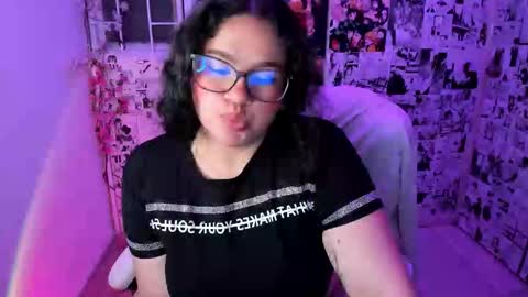 mei mei uwu online show from 03-11-26, 01:44