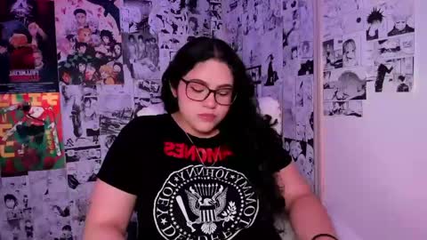 mei mei uwu online show from 05-19-26, 02:40