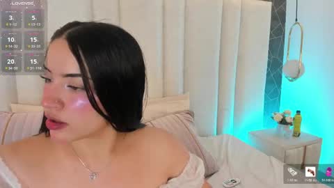 Snapshot of im_miadoll chatting on 05-25-26, 12:33 im_miadoll online show from 05-25-26, 12:33