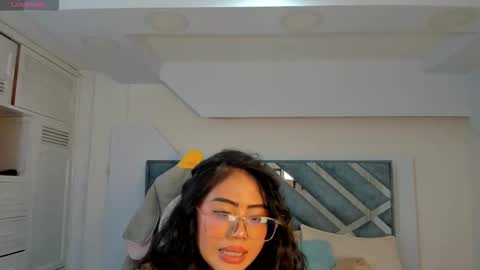 Mila online show from 09-16-25, 07:48