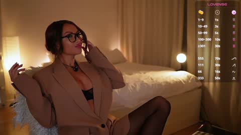 Milla online show from 12-27-24, 04:54