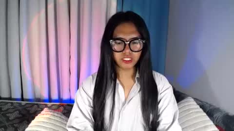 Snapshot of im_ur_girl_demure chatting on 07-18-26, 09:24 kyline online show from 07-18-26, 09:24