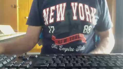 Snapshot of imaussiechris chatting on 02-01-26, 10:19 Aussie Guy online show from 02-01-26, 10:19