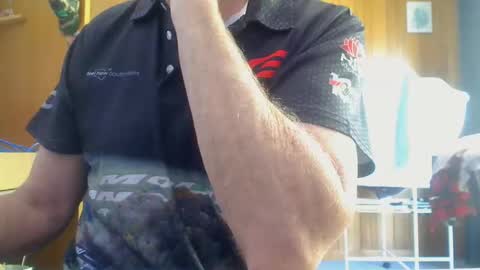 Snapshot of imaussiechris chatting on 02-15-26, 11:01 Aussie Guy online show from 02-15-26, 11:01