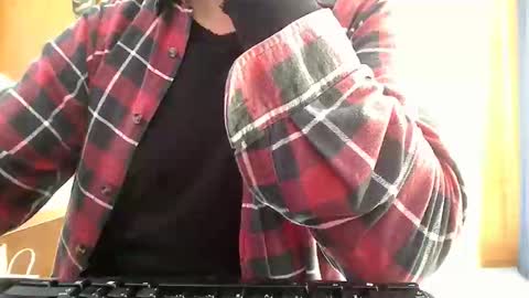 Aussie Guy online show from 05-25-26, 03:34