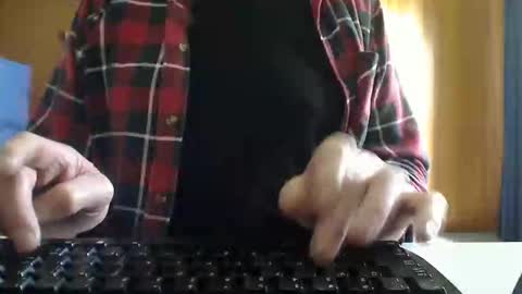 Aussie Guy online show from 05-25-26, 11:55
