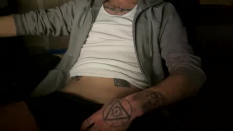 Snapshot of imilluminator chatting on 02-17-25, 01:04 imilluminator online show from 02-17-25, 01:04