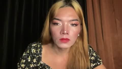 Snapshot of imjustasluttyintownxxx chatting on 04-10-26, 07:24 Mika online show from 04-10-26, 07:24