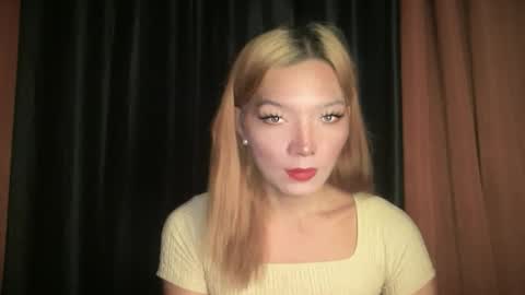 Snapshot of imjustasluttyintownxxx chatting on 04-12-26, 06:29 Mika online show from 04-12-26, 06:29