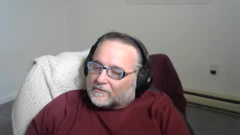 Kel online show from 11-24-25, 05:34