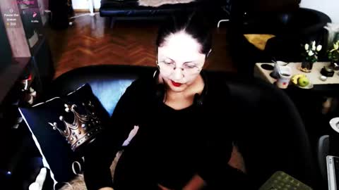 Empress online show from 04-07-26, 10:37